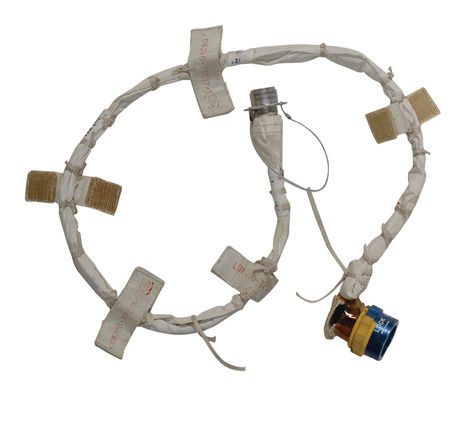 Lot #325 Apollo 15 - Image 1