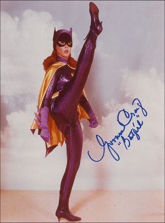 Lot #916 Batman Heroes Signed Photographs - Image 2