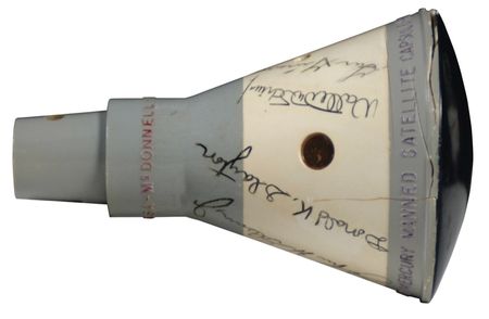 Lot #509 Mercury 7: Fully-signed model of the Mercury Seven's manned satellite capsule, perhaps the only one in existence! - Image 4