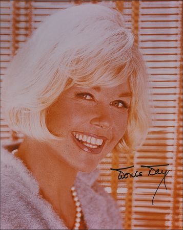 Lot #951 Doris Day Signed Photographs - Image 2