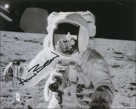 Lot #513 Moonwalkers: Complete set of moonwalker photos - Image 12