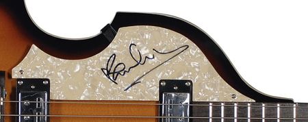 Lot #767 Beatles: Paul McCartney: McCartney signs his trademark HÃ¶fner â€˜violinâ€™ bass, with a glowing Caiazzo review - Image 2