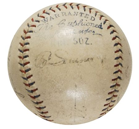 Lot #1267 Lou Gehrig: Hall of Famer Gehrig signed ball - Image 2