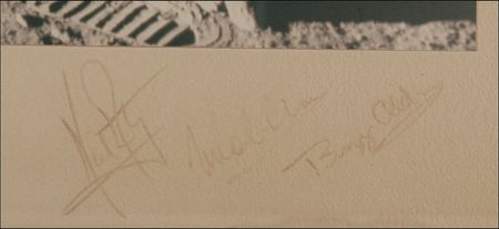 Lot #433 Apollo 11: An unusual oversized lunar portrait signed by all three crew members - Image 2