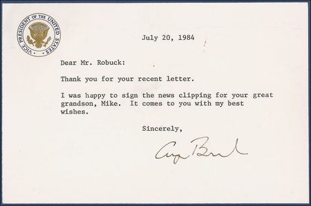Lot #23 George Bush Photograph and Letter - Image 2