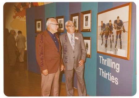 Lot #1208 Bun and Bill Cook Signed Photograph - Image 1
