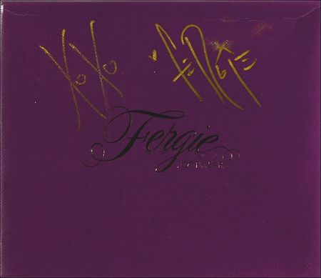 Lot #837 Fergie: Fergie signs her shoes for charity - Image 3