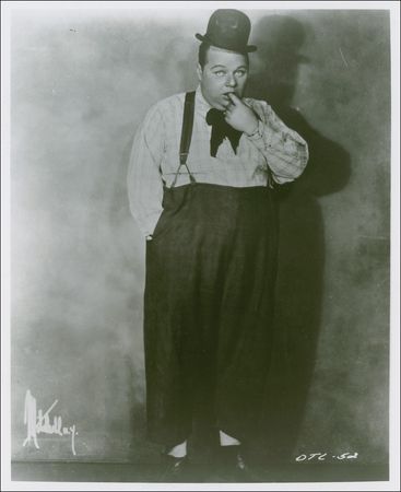 Lot #858 Roscoe ?Fatty? Arbuckle Signature - Image 2