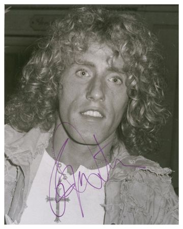 Lot #822 The Who: Roger Daltrey Signed Photographs - Image 1