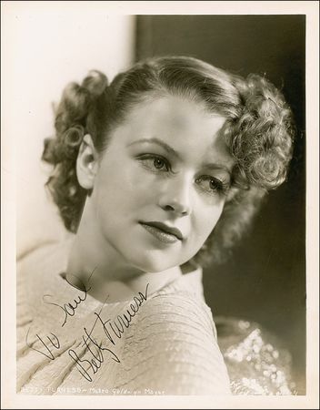 Lot #430  Actresses Group 1 - Image 1