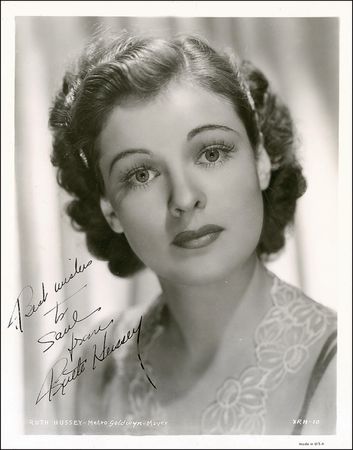 Lot #430  Actresses Group 1 - Image 7