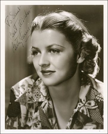 Lot #436  Actresses Group 7 - Image 11