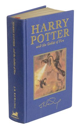 Lot #525 J. K. Rowling: Scarce Goblet of Fire deluxe first edition - Image 2