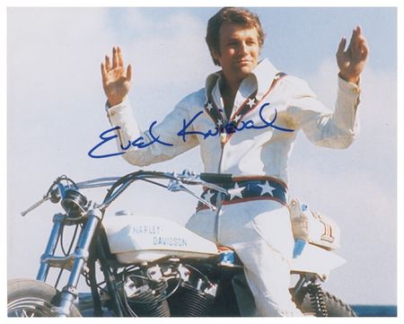 Lot #1425 Evel Knievel Signed Photographs - Image 1