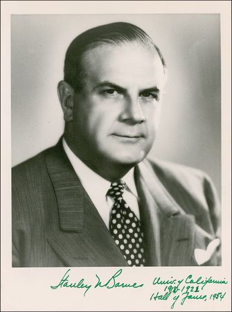 Lot #1295 College Football Hall of Famers - Image 1