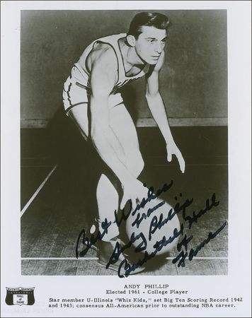 Lot #1246 Basketball Hall of Famers - Image 1