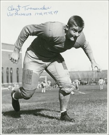 Lot #1301 College Football Hall of Famers Signed Photograph - Image 2