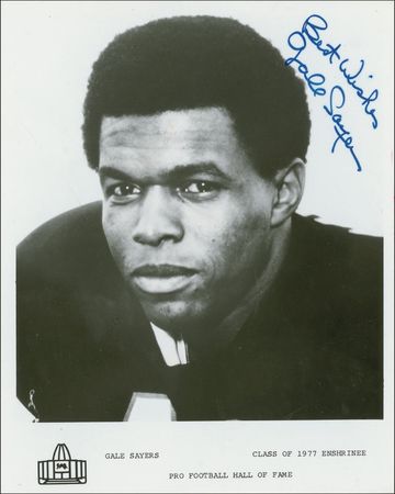 Lot #1369 Football Hall of Famers Signed Photographs - Image 2
