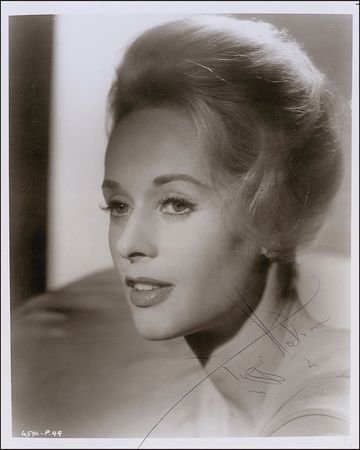 Lot #1094 Tippi Hedren Signed Photographs - Image 1