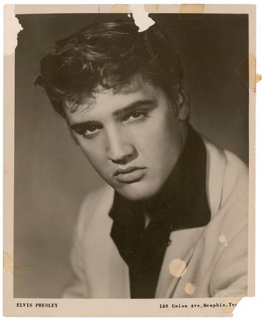 Lot #878 Elvis Presley: Rare Speer portrait from the Hillbilly Cat?s first professional publicity shoot - Image 2
