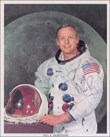 Lot #426 Neil Armstrong: First man on the moon with three Apollo 11 relics - Image 1