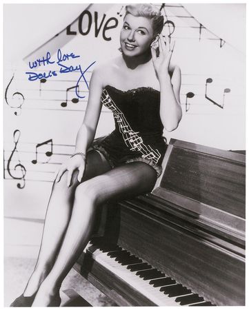 Lot #1097 Doris Day Signed Photographs - Image 1