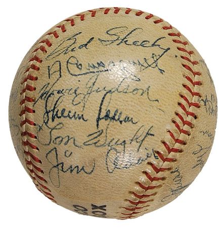 Lot #1411 Chicago White Sox Baseball - Image 1