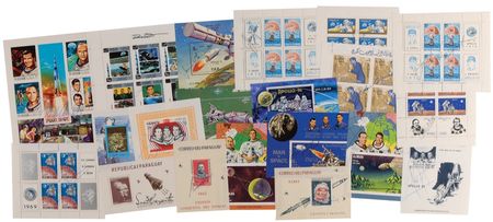 Lot #432 Astronaut Sieger Stamps: A complete set of Sieger stamps, featuring Armstrong, Swigert, and four Mercury astronauts - Image 2