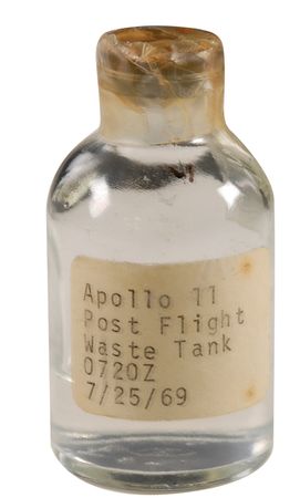Lot #477  Apollo 11 - Image 1