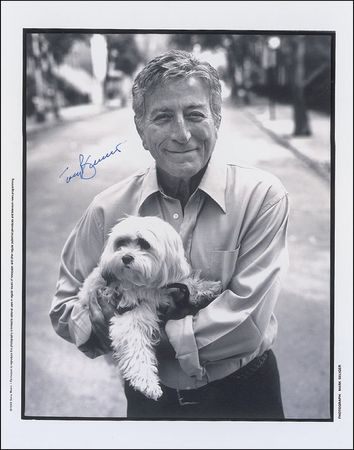 Lot #765 Tony Bennett Signed Photographs - Image 2