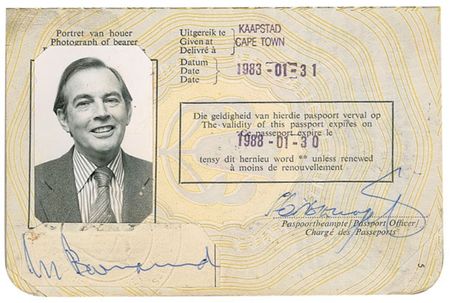 Lot #162 Christiaan Barnard: The retired heart surgeon travels the world in the name of cardiothoractic development - Image 2