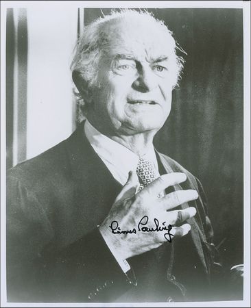 Lot #301 Linus Pauling: “I feel strongly that all churches should be in favor of world peace. I think that war is the greatest evil” - Image 1