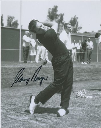 Lot #1700 Gary Player Signed Photographs - Image 1