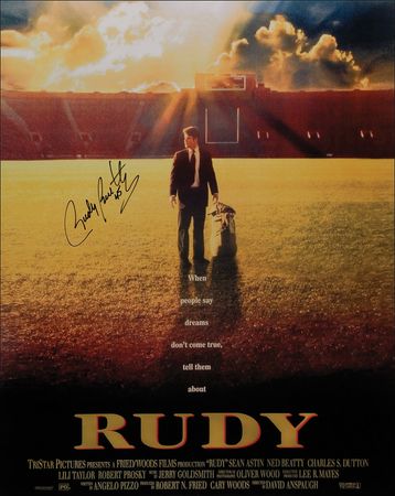 Lot #1548 Dan ‘Rudy’ Ruettiger Signed Photographs - Image 1