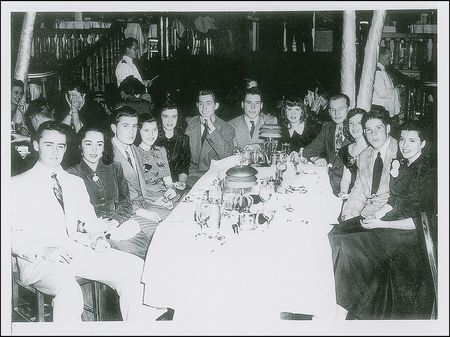 Lot #1376 Elizabeth Taylor: Taylor writes to her 1947 Beverly Hills High dateâ?¦who was arranged by her brother - Image 3