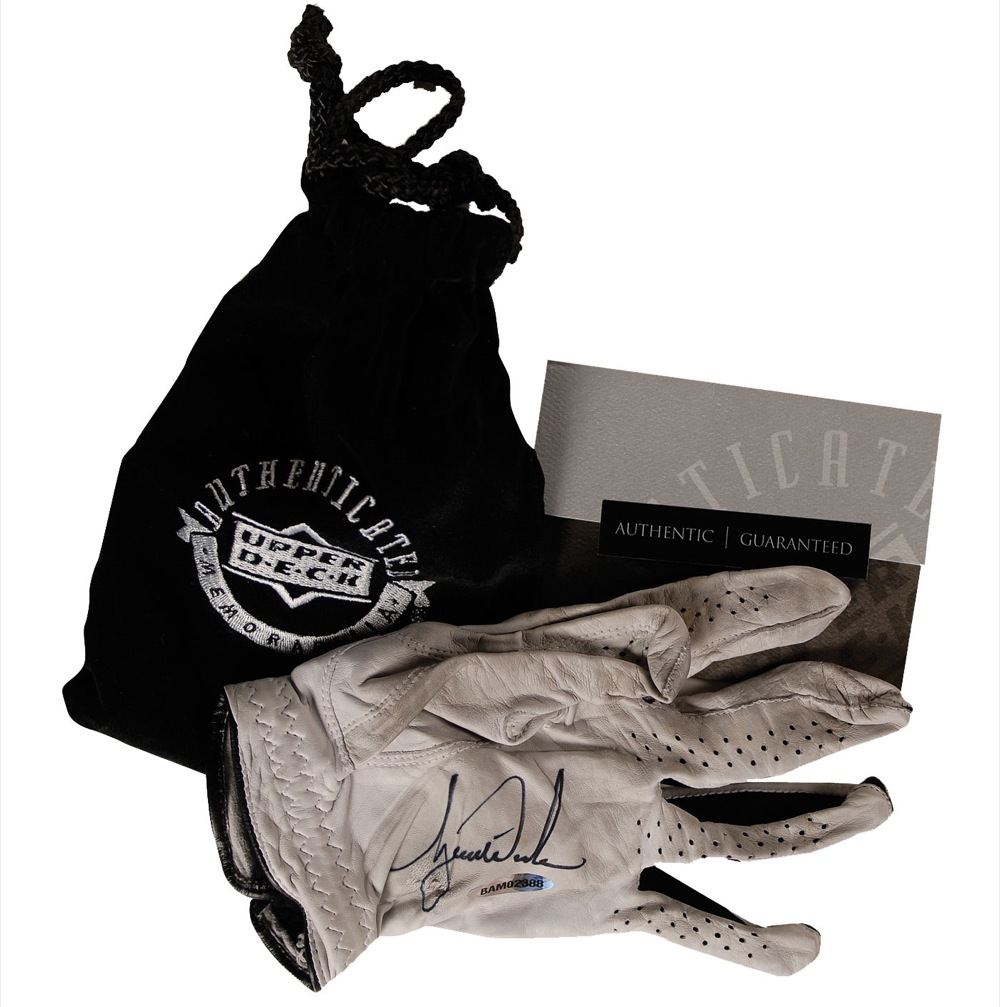 tiger woods nike golf glove