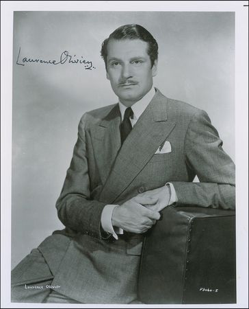 Lot #1350 Laurence Olivier Signed Photographs - Image 2