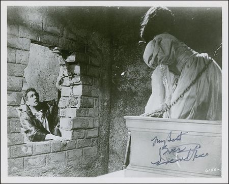 Lot #1364 Vincent Price Signed Photographs - Image 2