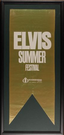 Lot #259 Elvis Presley - Image 1
