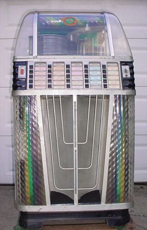 Lot #720 1951-1952 Rockola Rocket Jukebox 52-50 model 1434 - Image 7