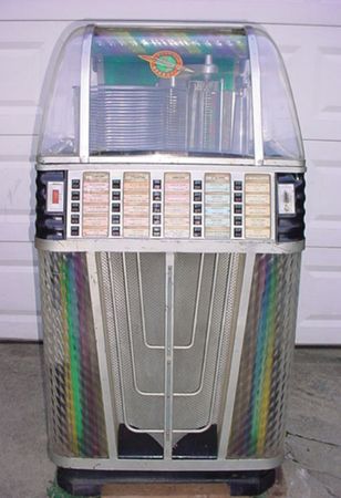 Lot #720 1951-1952 Rockola Rocket Jukebox 52-50 model 1434 - Image 8