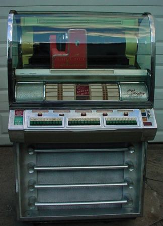 Lot #721 1957 Seeburg VL200 Jukebox - Image 5