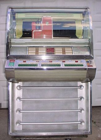 Lot #721 1957 Seeburg VL200 Jukebox - Image 9