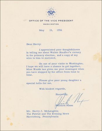 Lot #91 Richard Nixon Signed Photograph and Typed Letter Signed - Image 2