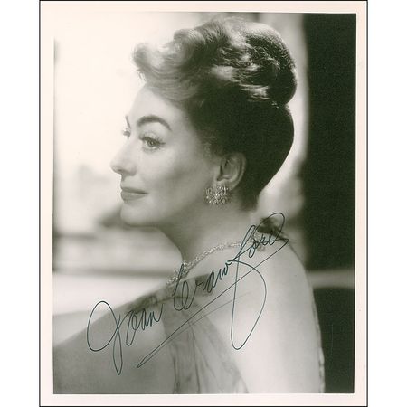 Lot #1126 Joan Crawford Signed Photographs - Image 1