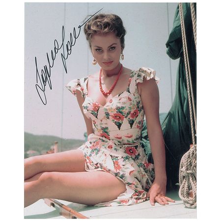 Lot #1259 Sophia Loren Signed Photographs - Image 1