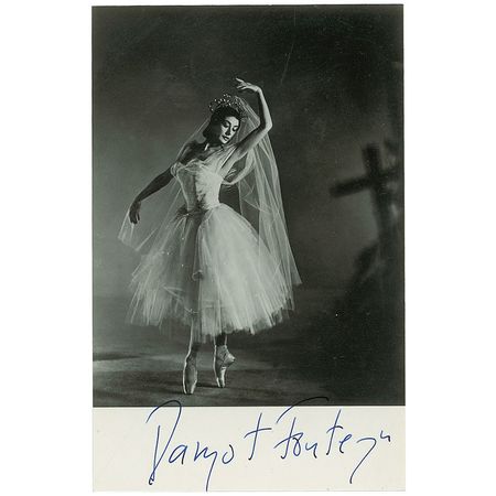 Lot #1164 Margot Fonteyn Signed Photographs - Image 2