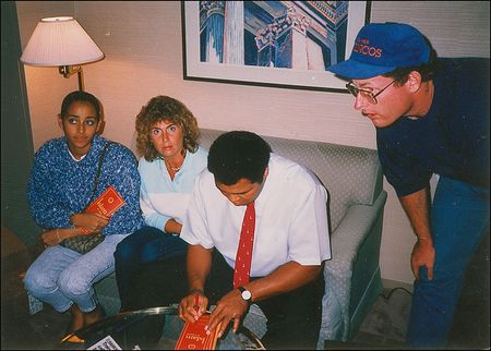Lot #1425 Muhammad Ali Pamphlet - Image 2