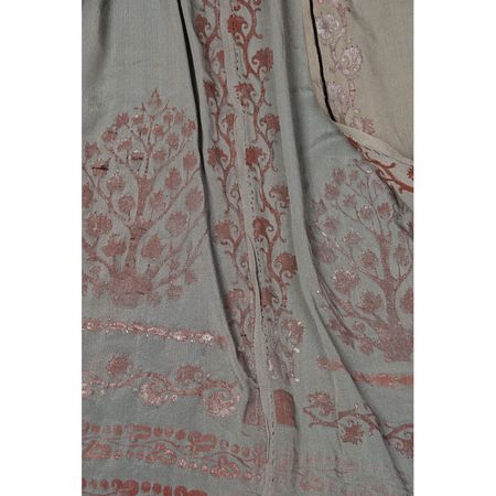 Lot #1641 Lady Duff-Gordon: Historic original silk kimono worn on the Titanic and Carpathia by Lady Duff-Gordon - Image 5