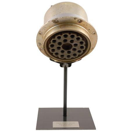 Lot #510 Soyuz Retro Rocket - Image 1